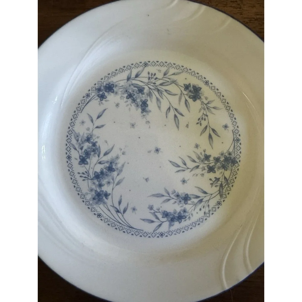 Corelle by Corning Dinner Plates Set of 4 White/Blue Floral Round Microwave Safe